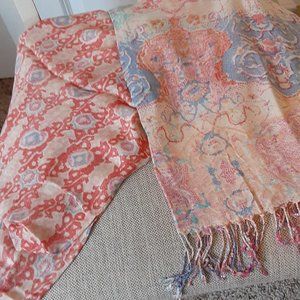 Medallion Print Fringed Scarf